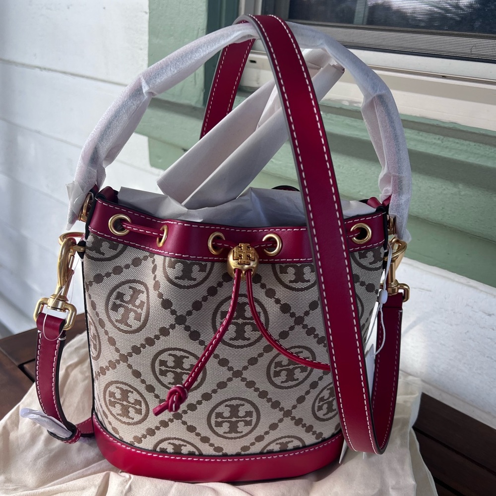 Brand new Tory Burch T monogram jacquard